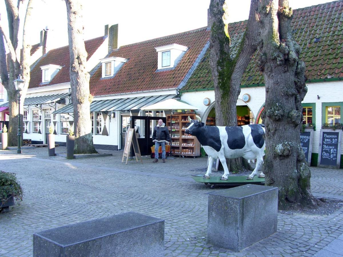 Slapen Bij De Zeeuwse Lala Bed & Breakfast IJzendijke Exterior photo